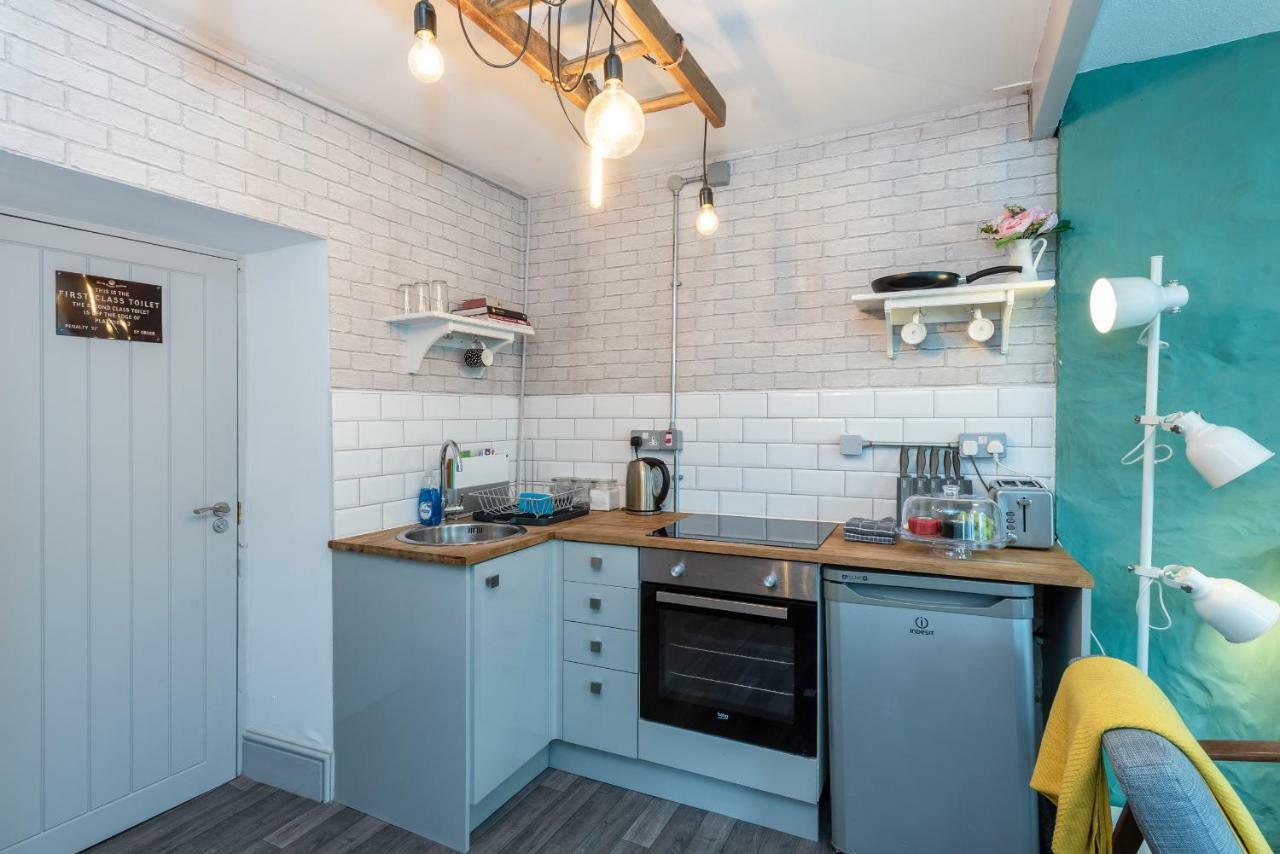 Вилла Y Gorsaf Llanfairpwllgwyngyll Экстерьер фото