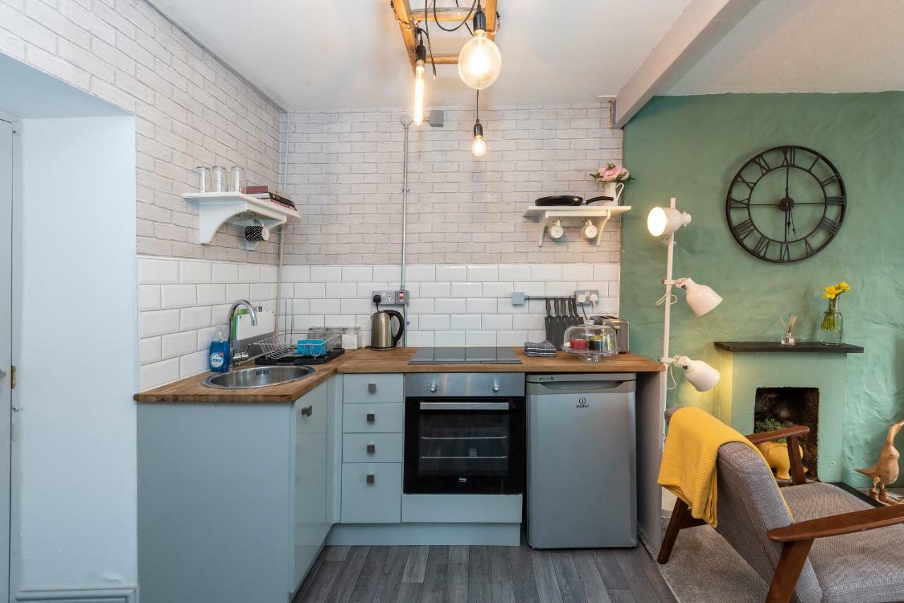 Вилла Y Gorsaf Llanfairpwllgwyngyll Экстерьер фото